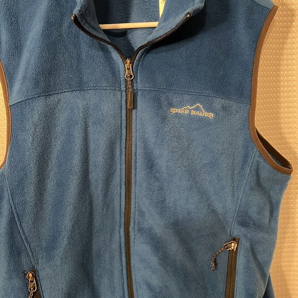 Eddie Bauer Men’s Blue Full Zip Fleece Vest two zipper pocket Size Medium. - Picture 3 of 10